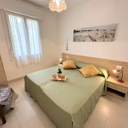 Beautiful Three-room On The Ground Floor Of A With Garden *